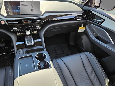 Used 2026 Acura MDX FWD w/ Technology Package image 15
