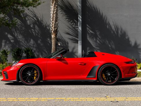 Used 2019 Porsche 911 Speedster RWD image 20