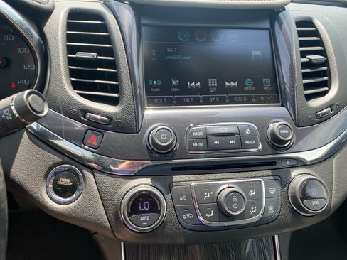 Used 2017 Chevrolet Impala Premier FWD image 21