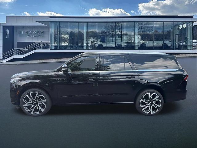 New 2026 Lincoln Navigator L Black Label AWD/4WD image 4