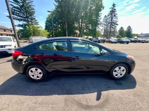 Used 2016 Kia Forte LX FWD image 7