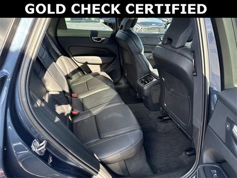 Used 2022 Volvo XC60 B6 Inscription w/ Advanced Package image 11