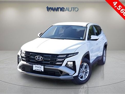 Used 2025 Hyundai Tucson SE image 9