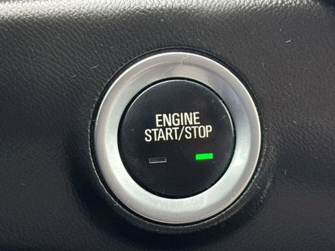 Used 2019 GMC Terrain Denali w/ Driver Alert Package II AWD/4WD image 17