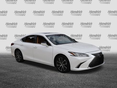 Used 2024 Lexus ES 350 w/ Premium Package image 2