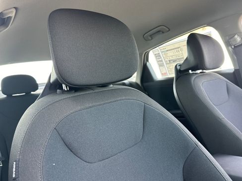 New 2026 Kia K4 FWD image 17