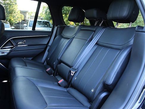 Used 2023 Land Rover Range Rover SE AWD/4WD image 17