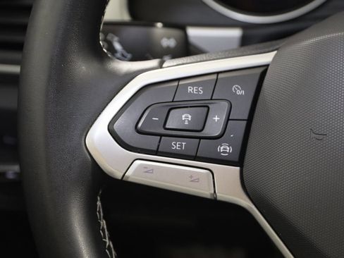 Used 2021 Volkswagen Atlas SE image 36