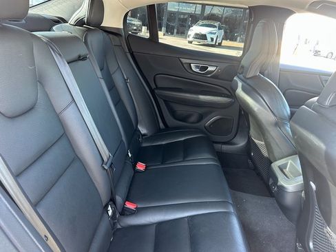 Used 2024 Volvo S60 B5 Plus image 31