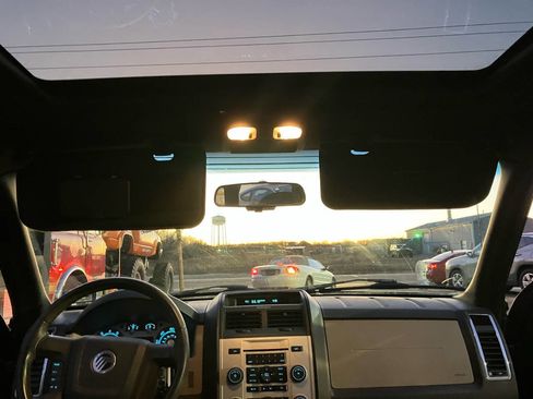 Used 2008 Mercury Mariner 2WD V6 image 30