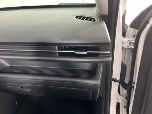 Used 2025 Hyundai Kona SEL AWD/4WD image 10