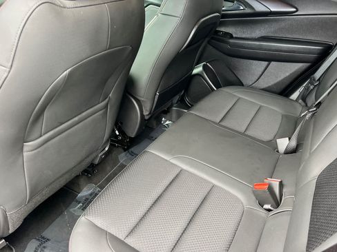 Used 2023 Chevrolet TrailBlazer RS FWD image 4