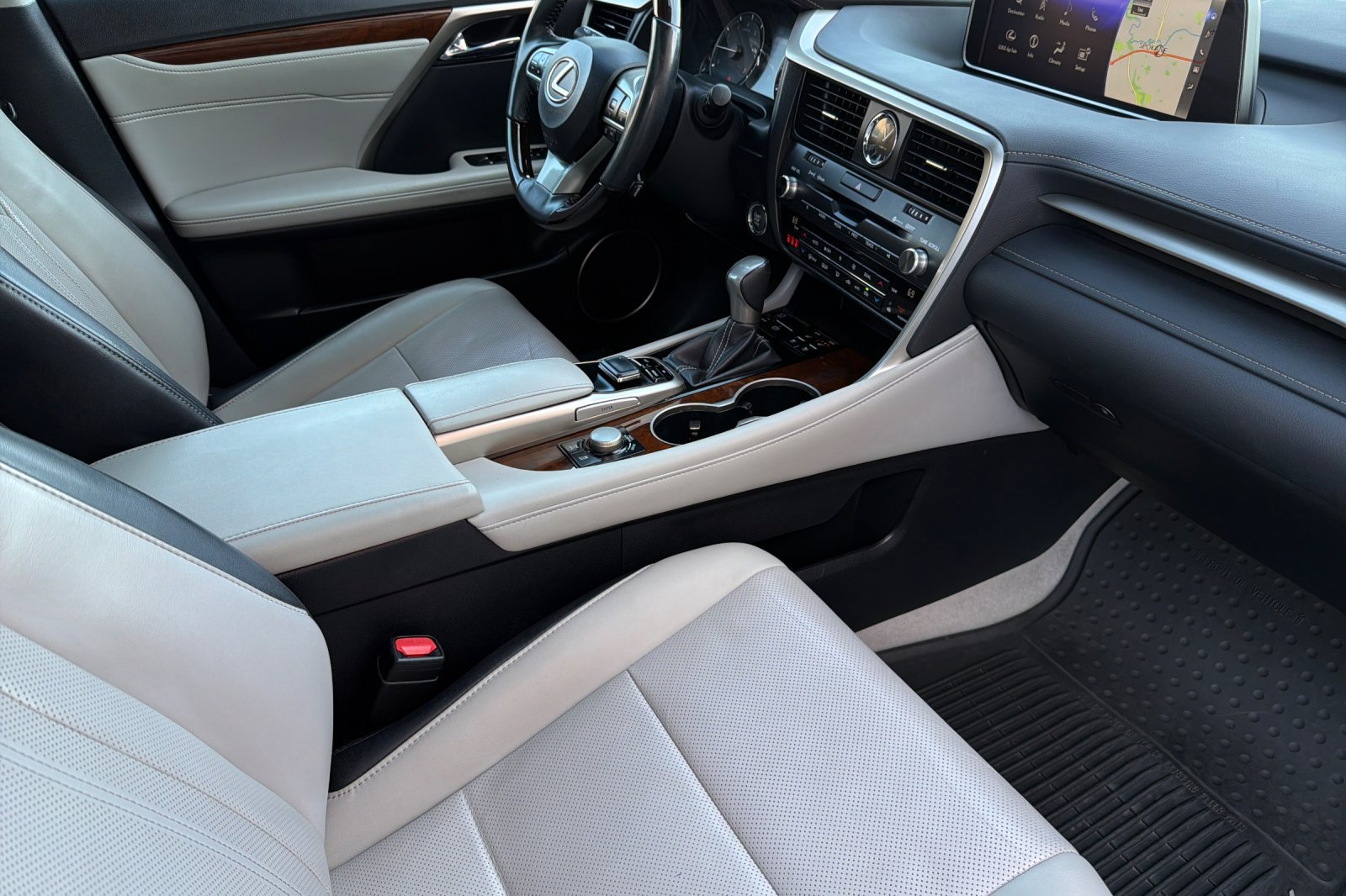 Used 2019 Lexus RX 350 AWD w/ Navigation Package image 18