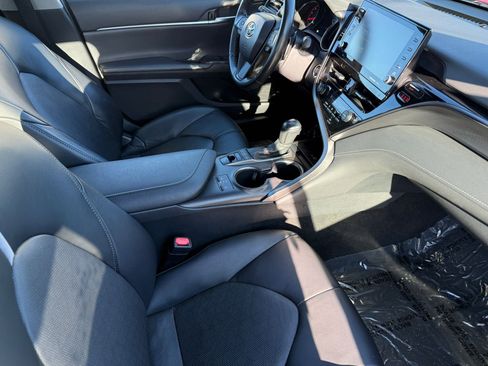 Used 2023 Toyota Camry XSE image 17