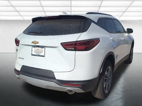 New 2026 Chevrolet Blazer LT w/ Convenience Package FWD image 27