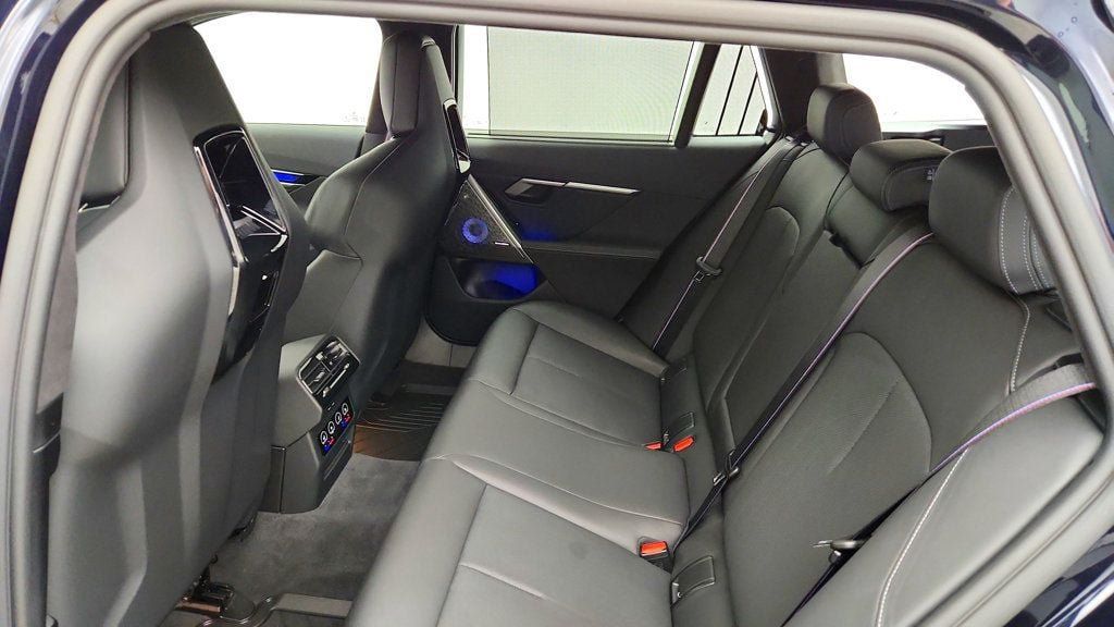 Used 2025 BMW M5 Touring w/ M Driver's Package AWD/4WD image 22