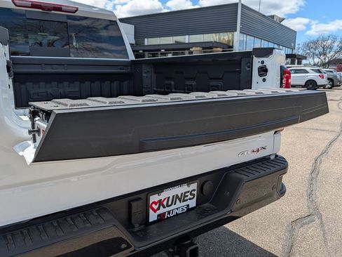 New 2026 GMC Sierra 1500 AT4X AWD/4WD image 31