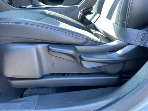 Used 2025 Buick Encore GX Preferred image 23