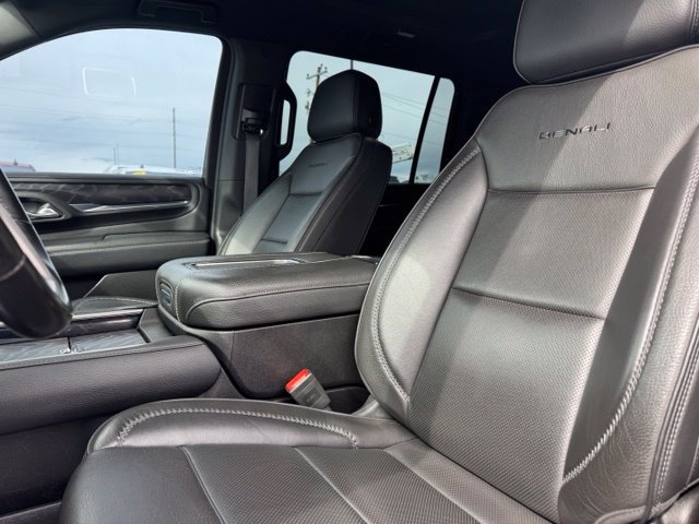 Used 2024 GMC Yukon XL Denali AWD/4WD image 19