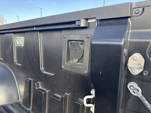 Used 2024 Toyota Tundra Limited image 11