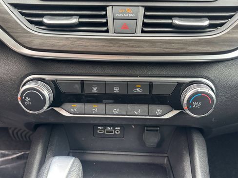 Used 2026 Nissan Altima 2.5 SV FWD image 17