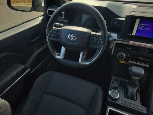 New 2026 Toyota Tacoma SR5 AWD/4WD image 12