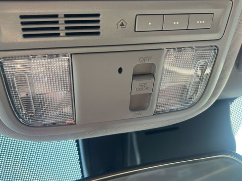 Used 2023 Honda Ridgeline Sport image 23