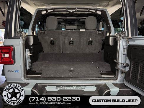 Used 2025 Jeep Wrangler Unlimited Rubicon 4xe AWD/4WD image 15