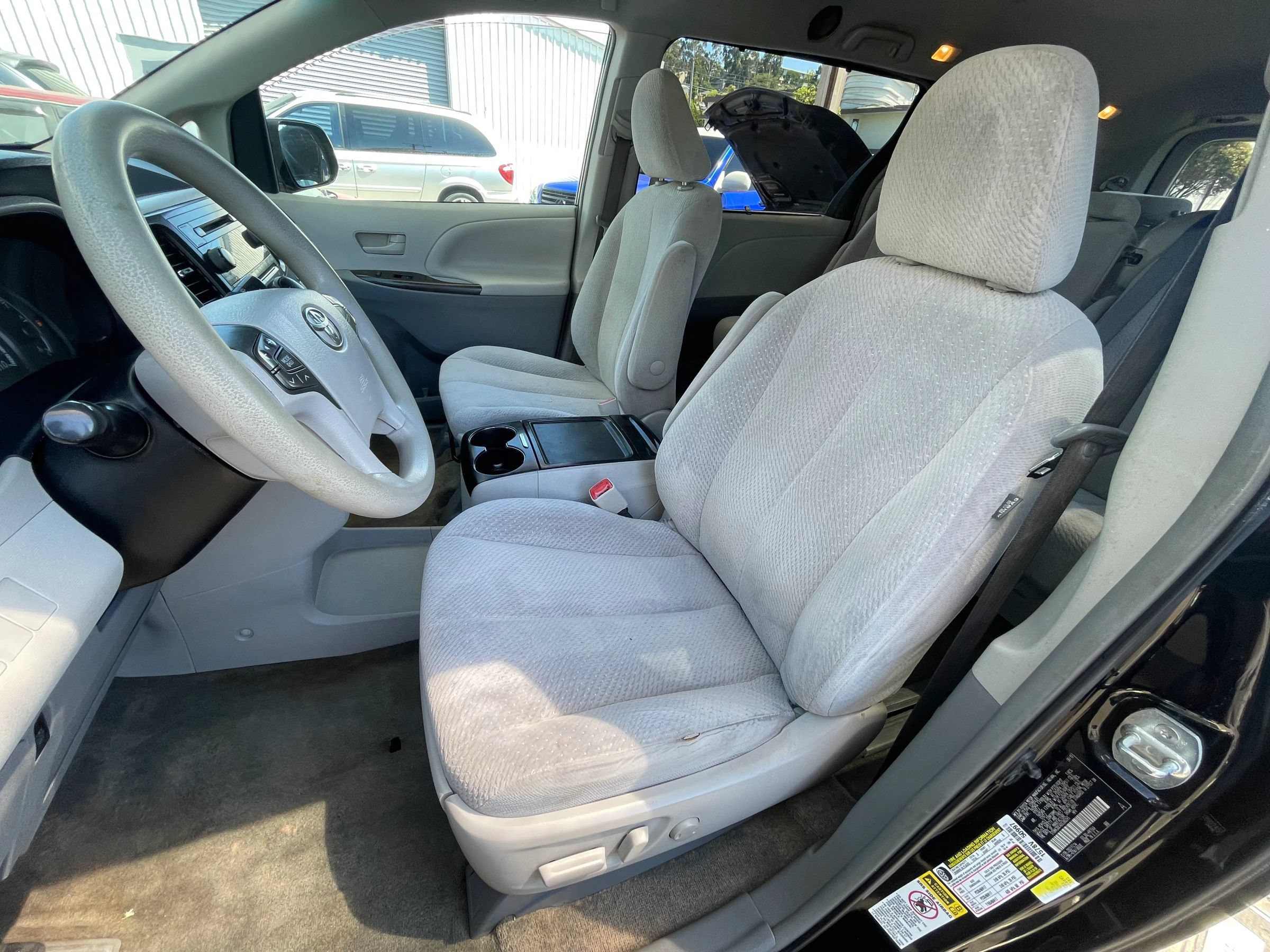 Used 2013 Toyota Sienna LE FWD image 10