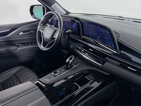 Used 2023 Cadillac Escalade ESV V image 16