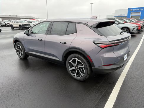 New 2026 Chevrolet Equinox EV LT image 6