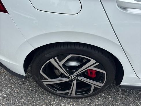 Used 2026 Volkswagen GTI SE FWD image 15