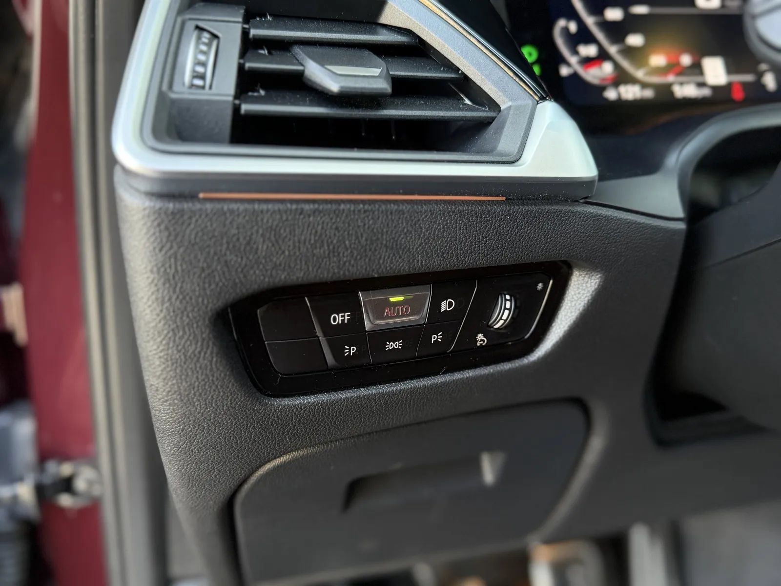 Used 2022 BMW M3 RWD image 28