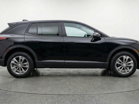 Used 2025 Chevrolet Equinox LT image 11