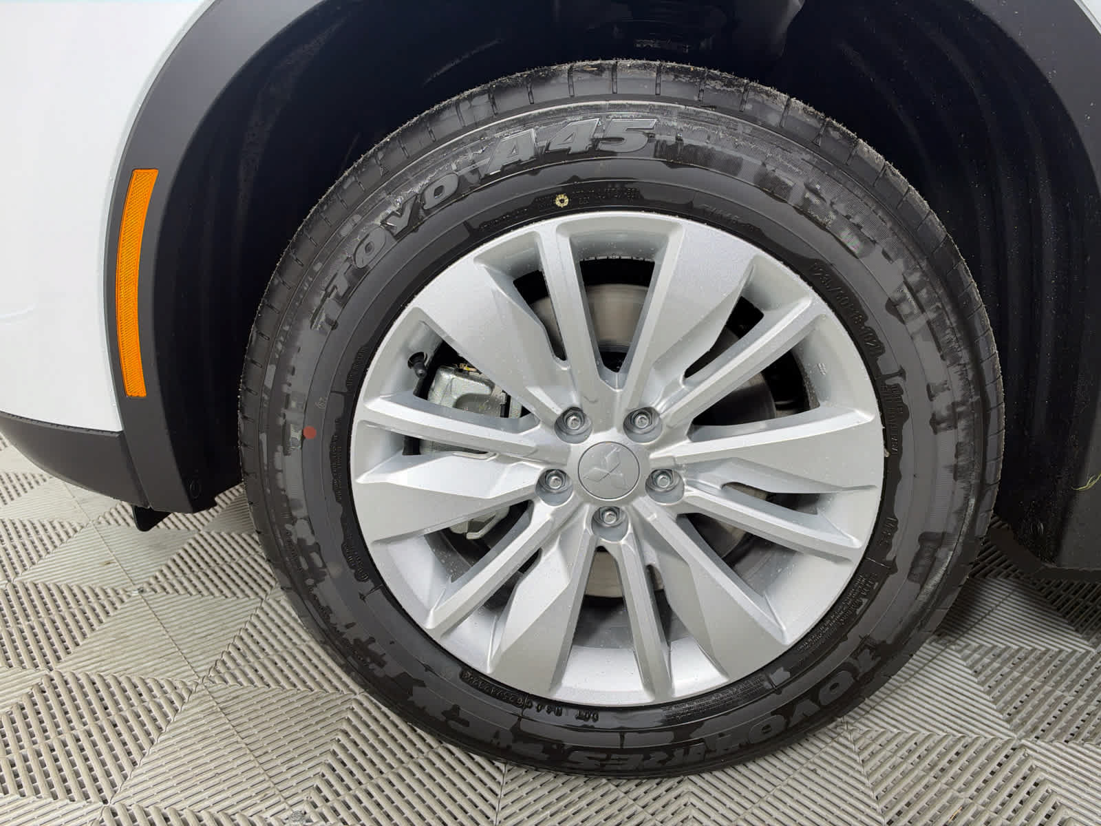 New 2026 Mitsubishi Outlander ES FWD image 10