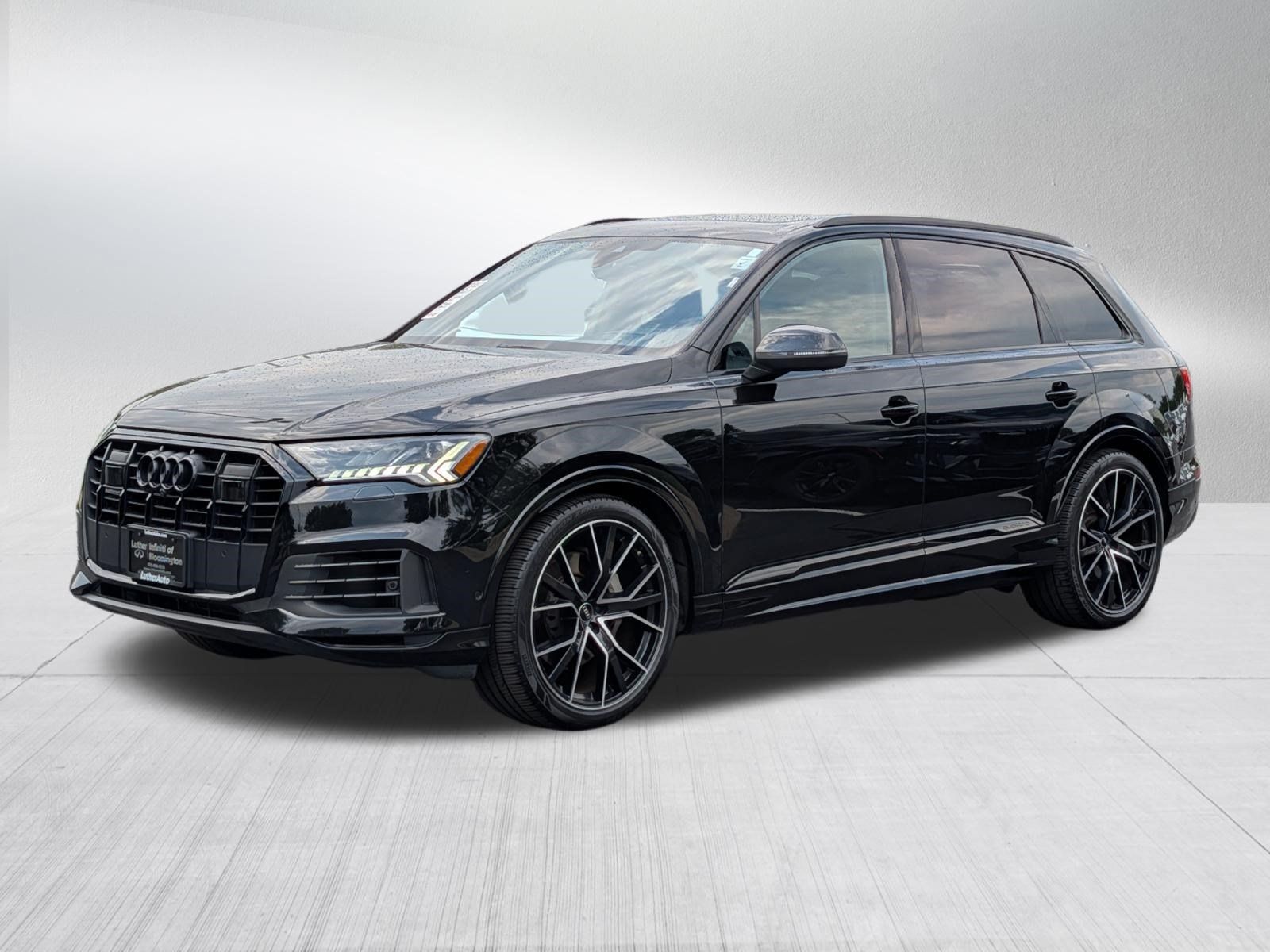 Used 2023 Audi Q7 3.0T Prestige w/ Prestige Package AWD/4WD image 3