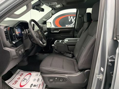 New 2026 Chevrolet Silverado 1500 LT w/ Z71 Off-Road Package AWD/4WD image 9