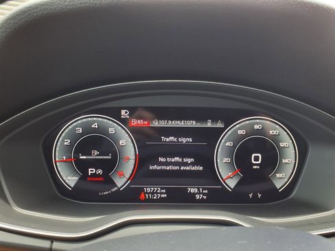 Used 2023 Audi Q5 2.0T Prestige AWD/4WD image 27