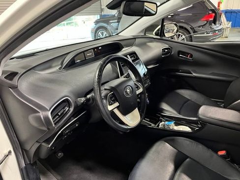 Used 2016 Toyota Prius Four w/ Advanced Technology Package FWD image 22