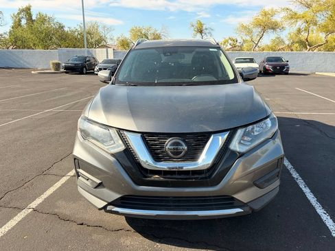 Used 2020 Nissan Rogue SV FWD image 3