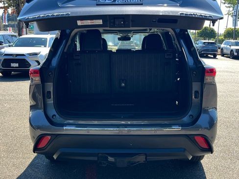 Used 2021 Toyota Highlander Platinum AWD/4WD image 8