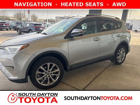 Used 2016 Toyota RAV4 Limited image 1