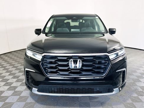 Used 2025 Honda Pilot EX-L image 8
