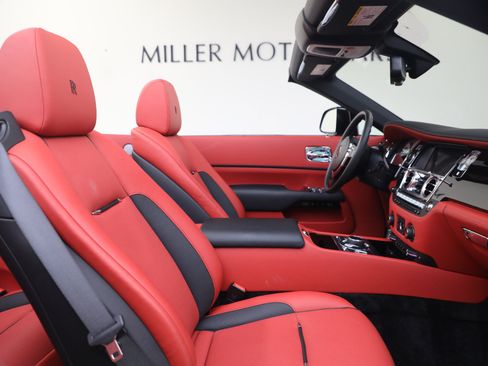 Certified 2020 Rolls-Royce Dawn RWD image 30