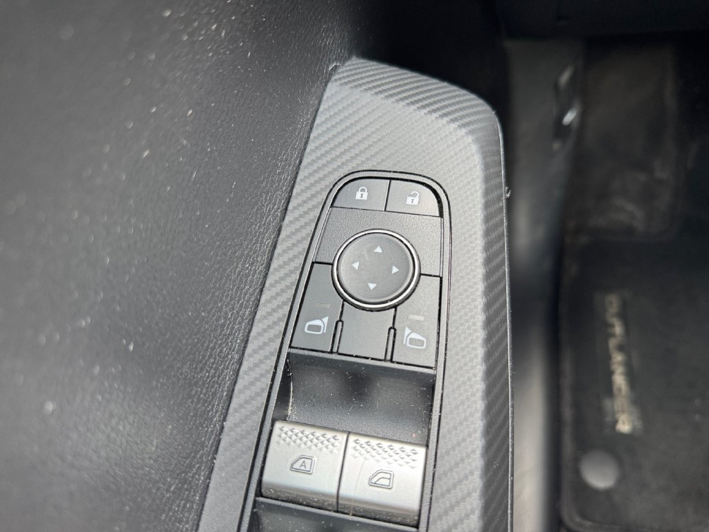Used 2022 Mitsubishi Outlander SE AWD/4WD image 39