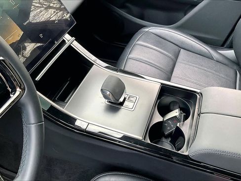 Used 2024 Land Rover Range Rover Evoque Dynamic SE image 32