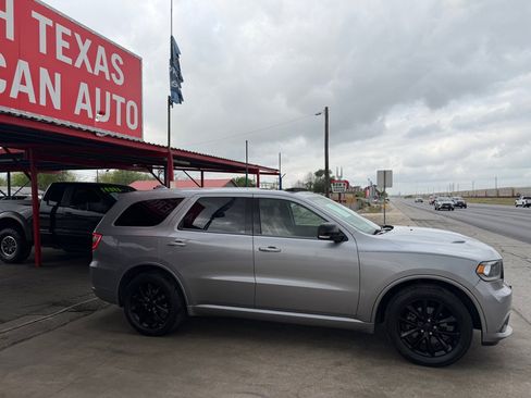 Used 2017 Dodge Durango R/T w/ Technology Group image 23