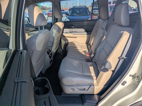 Used 2018 Honda Pilot Touring image 12