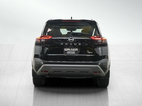 Used 2023 Nissan Rogue SV w/ SV Premium B Package FWD image 4