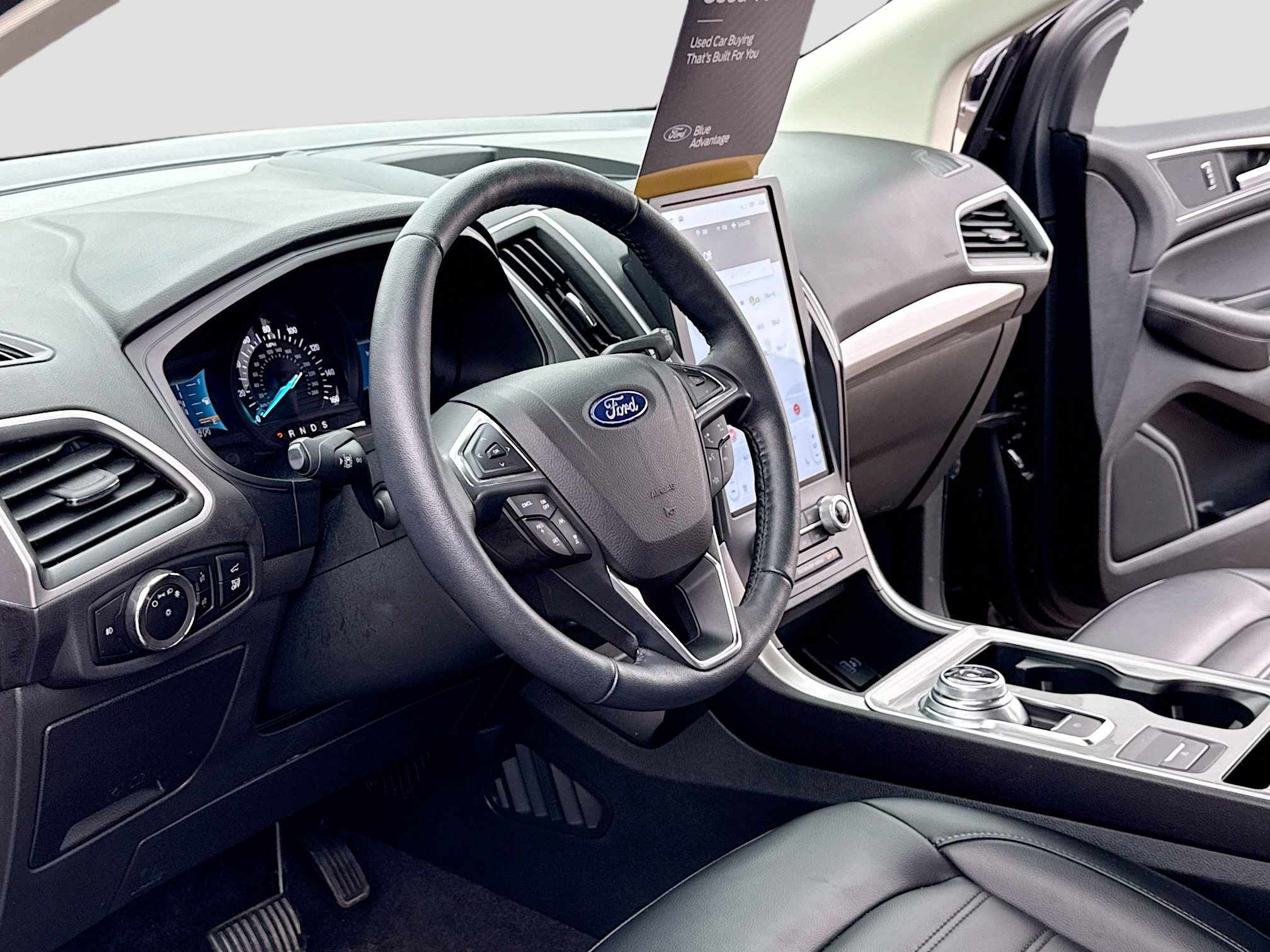 Used 2023 Ford Edge SEL w/ Convenience Package AWD/4WD image 4